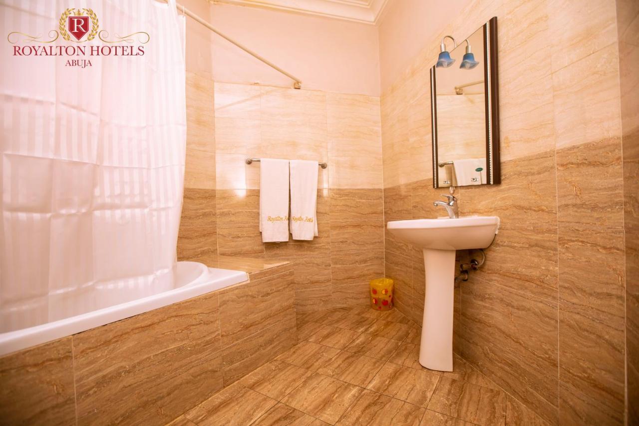 Royalton Hotels Abuja Buitenkant foto