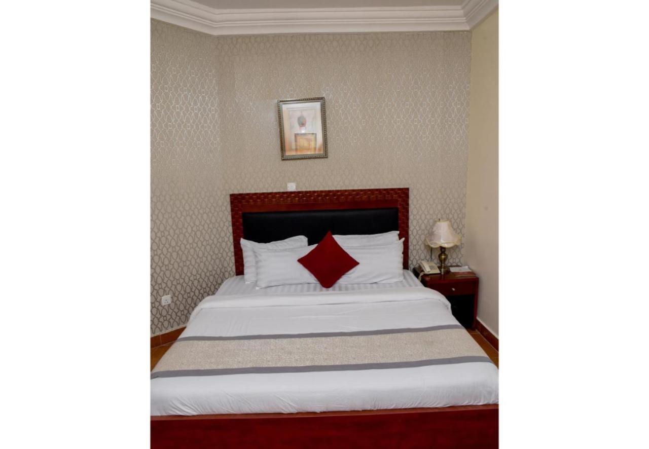 Royalton Hotels Abuja Buitenkant foto