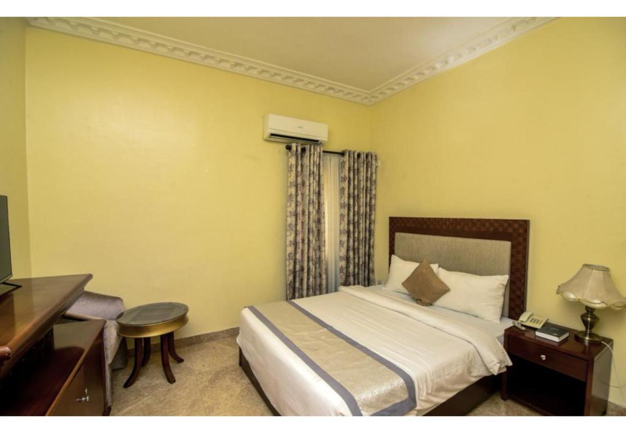 Royalton Hotels Abuja Buitenkant foto