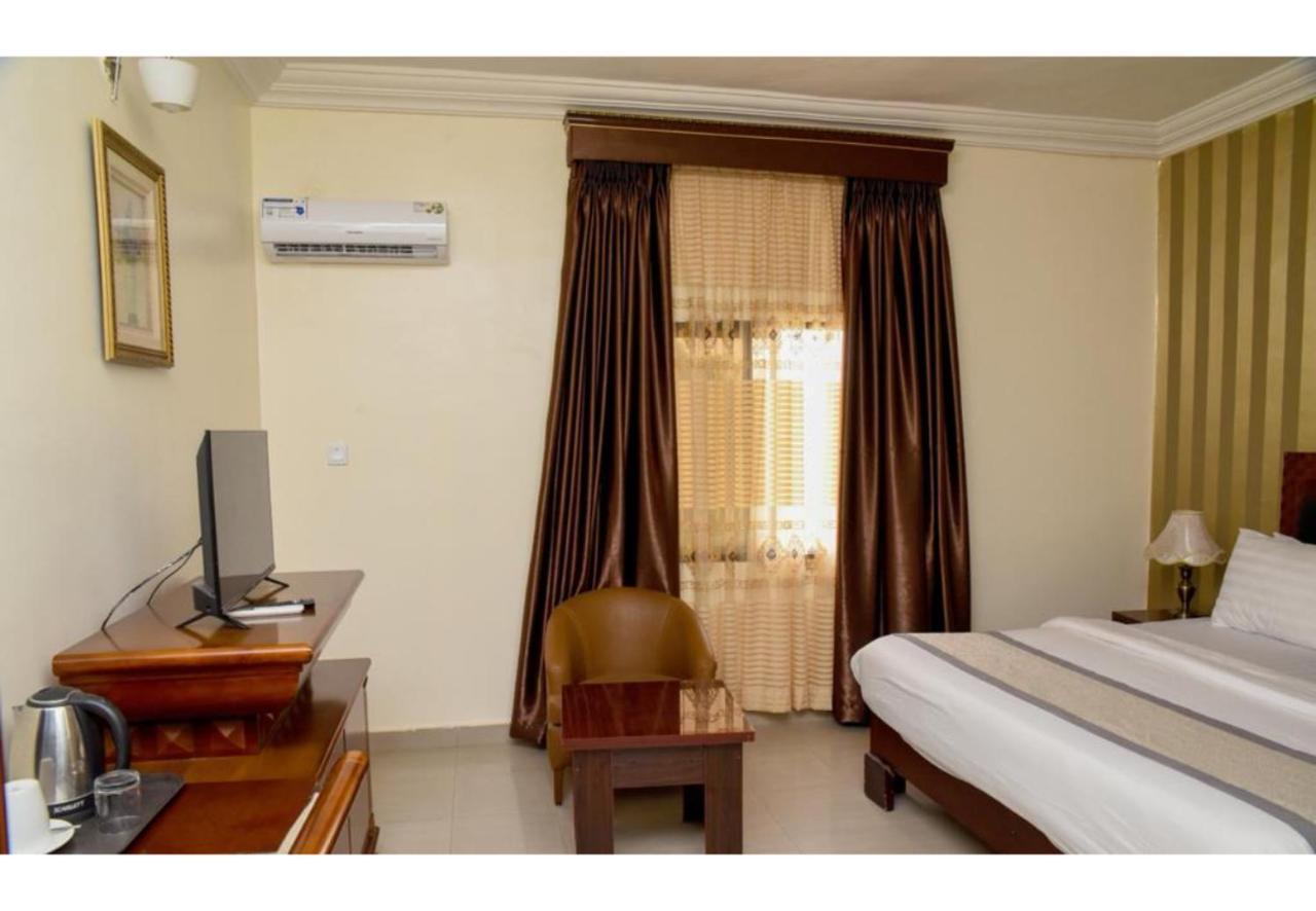 Royalton Hotels Abuja Buitenkant foto